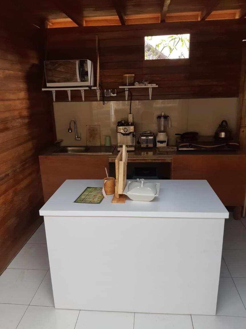 Kakiang Homestay Lembongan Eksteriør billede